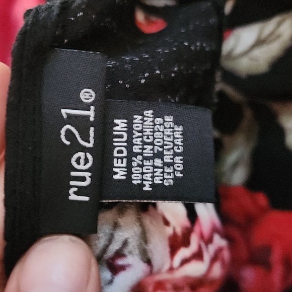 Rue21 Button Down Tummy Tie Blouse - Picture 4 of 4